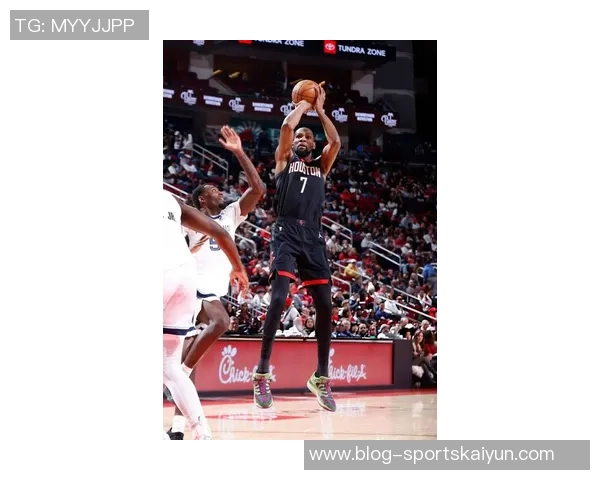 火箭半场领先灰熊9分阿门表现出色申京贡献全面莫兰特状态低迷